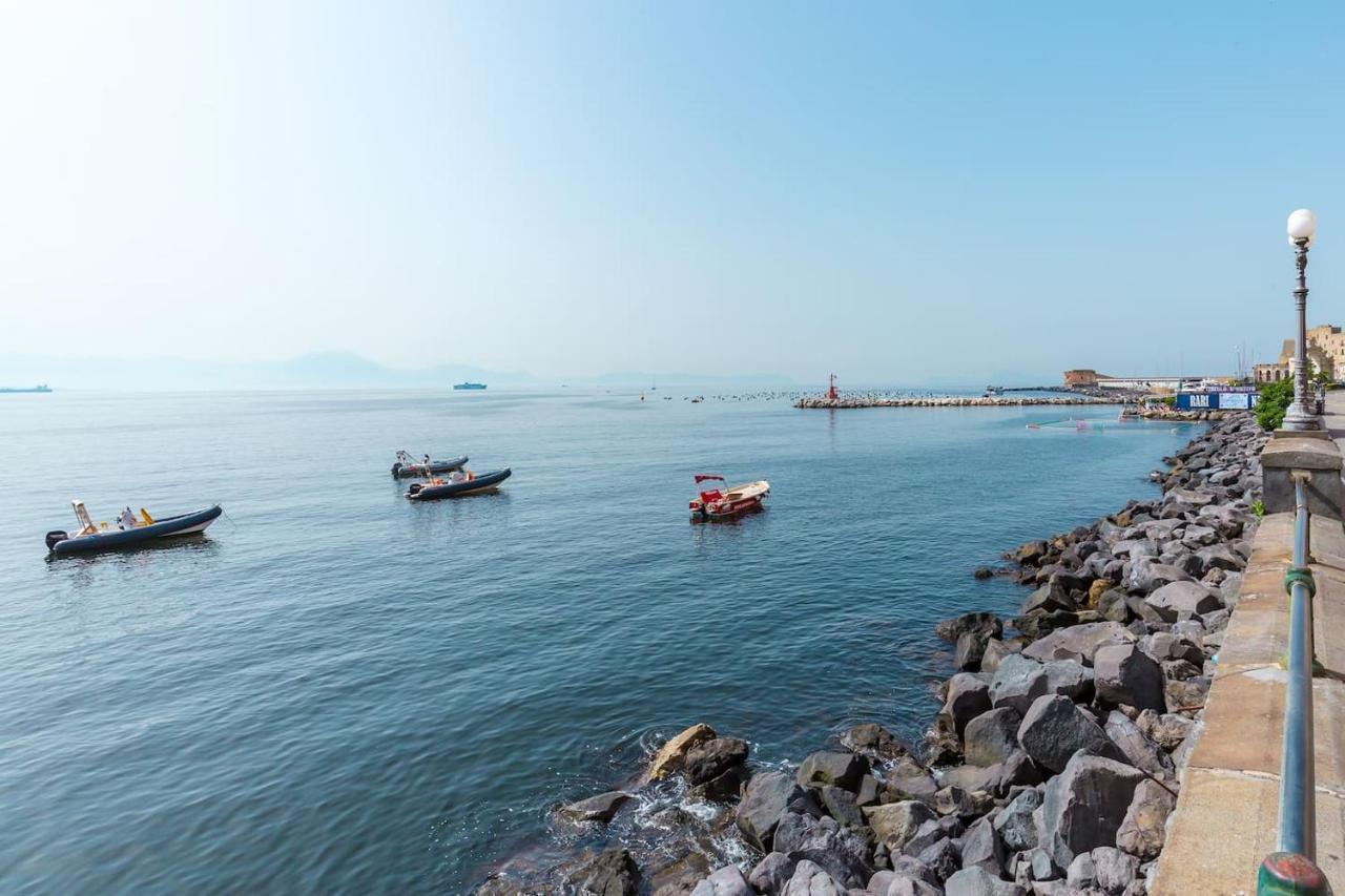 הוילה נאפולי Santa Lucia Sea View מראה חיצוני תמונה